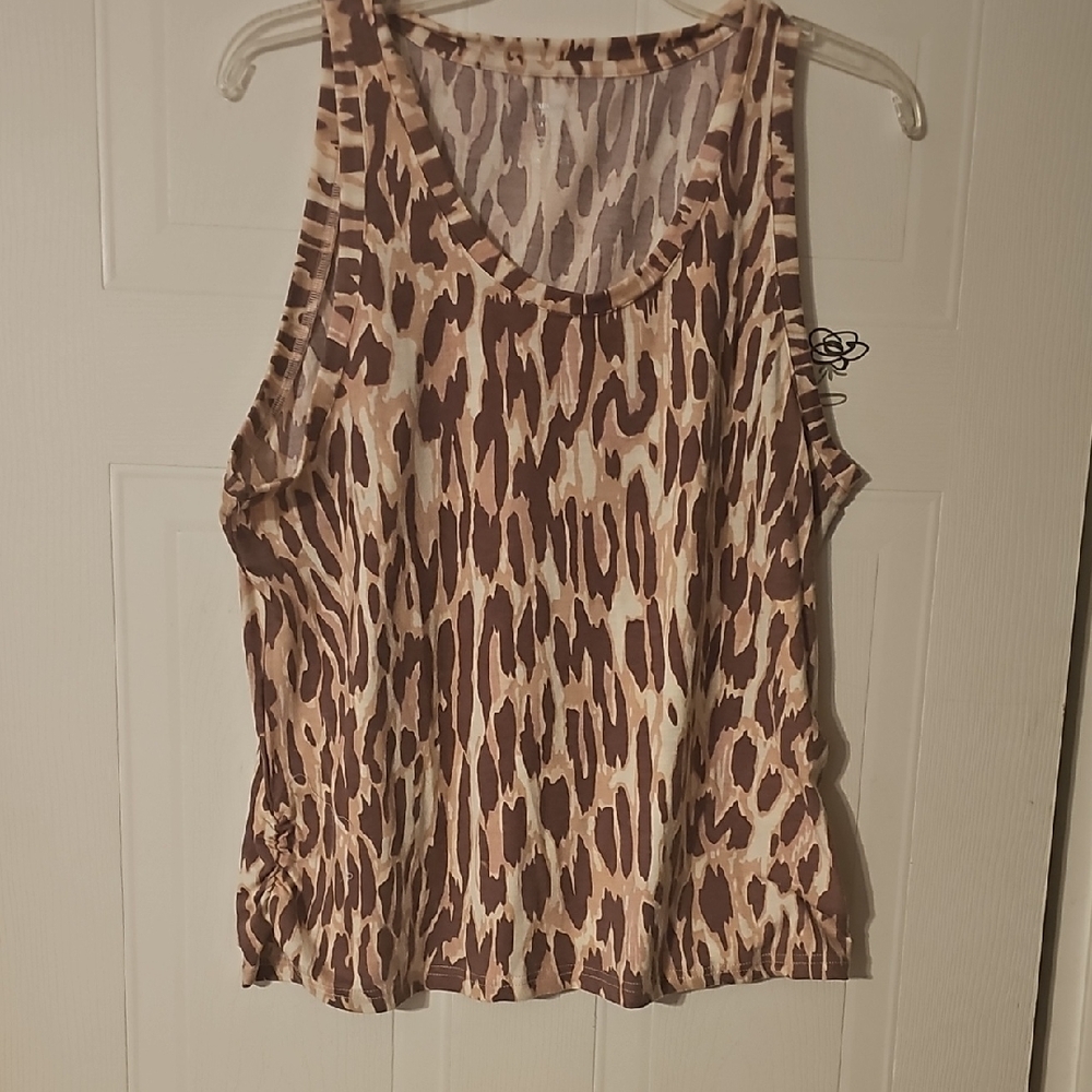 Wild Patterned Sleeveless Tank Top